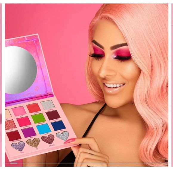 NWT Annette69 Eyeshadow Palette - Picture 2 of 12